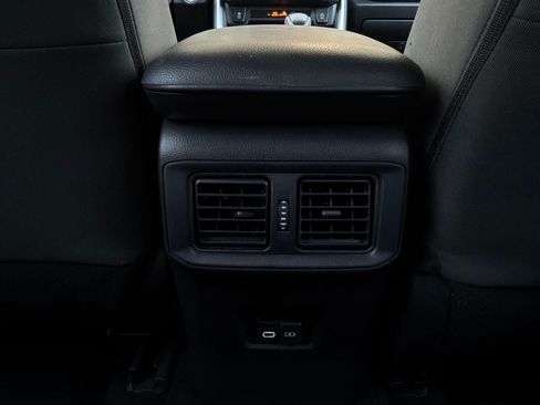Used 2025 Toyota RAV4 XLE FWD image 13