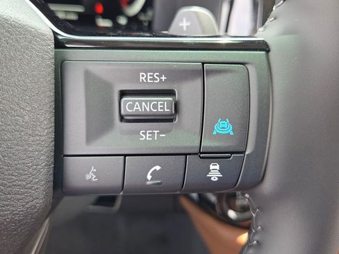 New 2026 Nissan Pathfinder Platinum FWD image 23