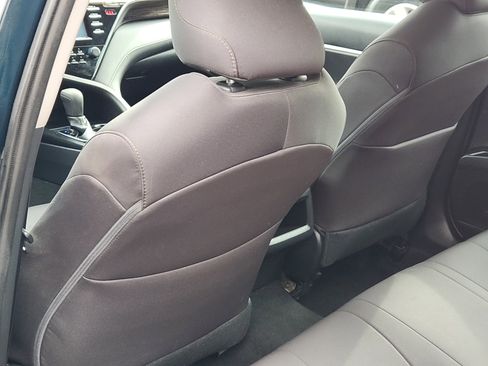 Used 2019 Toyota Camry LE image 22