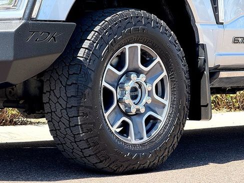 Used 2023 Ford F350 Lariat w/ Lariat Ultimate Package image 28