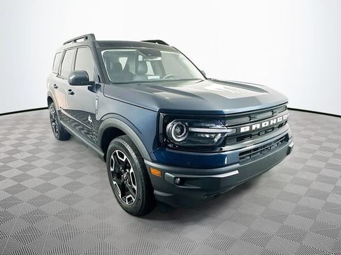 Certified 2022 Ford Bronco Sport Outer Banks w/ Tech Package AWD/4WD image 4