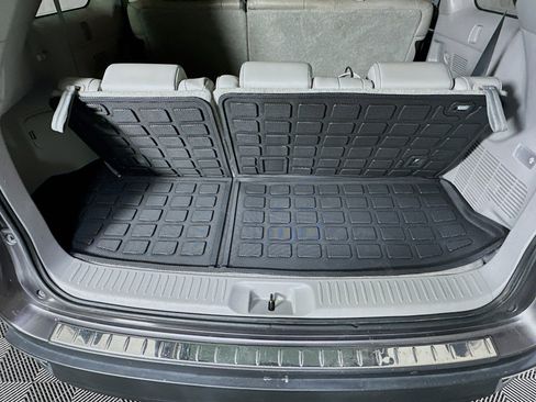 Used 2017 Toyota Highlander Limited Platinum FWD image 31