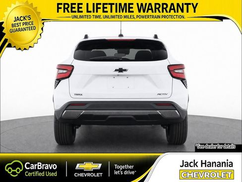Used 2024 Chevrolet Trax ACTIV w/ Sunroof Package FWD image 9