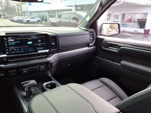 Used 2023 Chevrolet Silverado 1500 LTZ AWD/4WD image 24