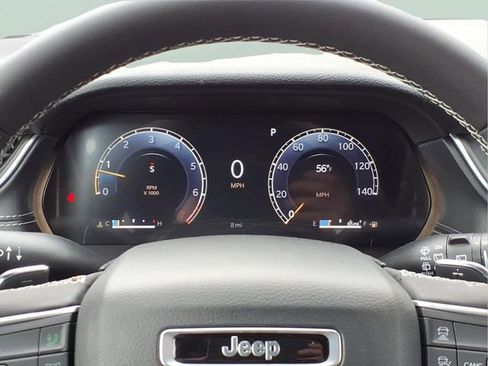 New 2026 Jeep Grand Cherokee Laredo AWD/4WD image 21