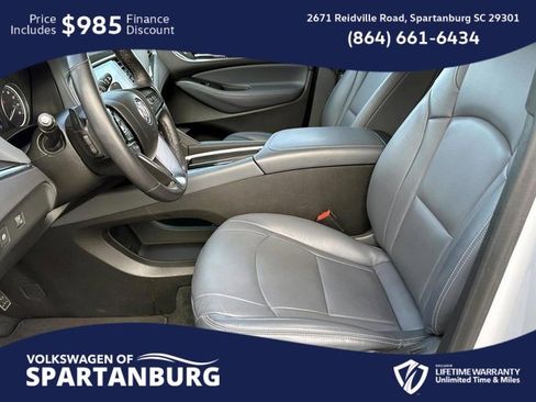 Used 2024 Buick Enclave Essence image 22