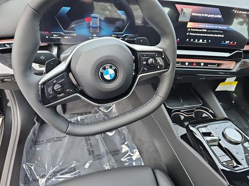 New 2026 BMW 530i w/ Premium Package image 17