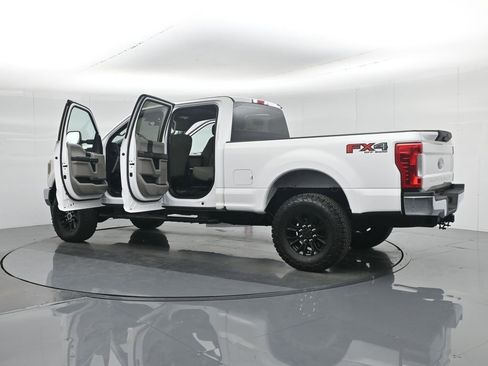 Used 2019 Ford F250 XL image 32