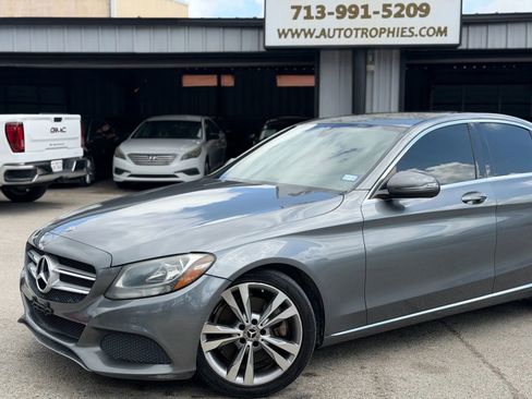 Used 2018 Mercedes-Benz C 300 Sedan image 34