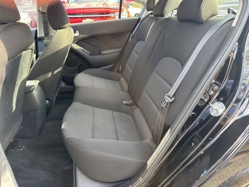 Used 2018 Kia Forte LX w/ LX Rear Camera Package image 8