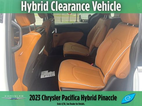 New 2023 Chrysler Pacifica Pinnacle image 15