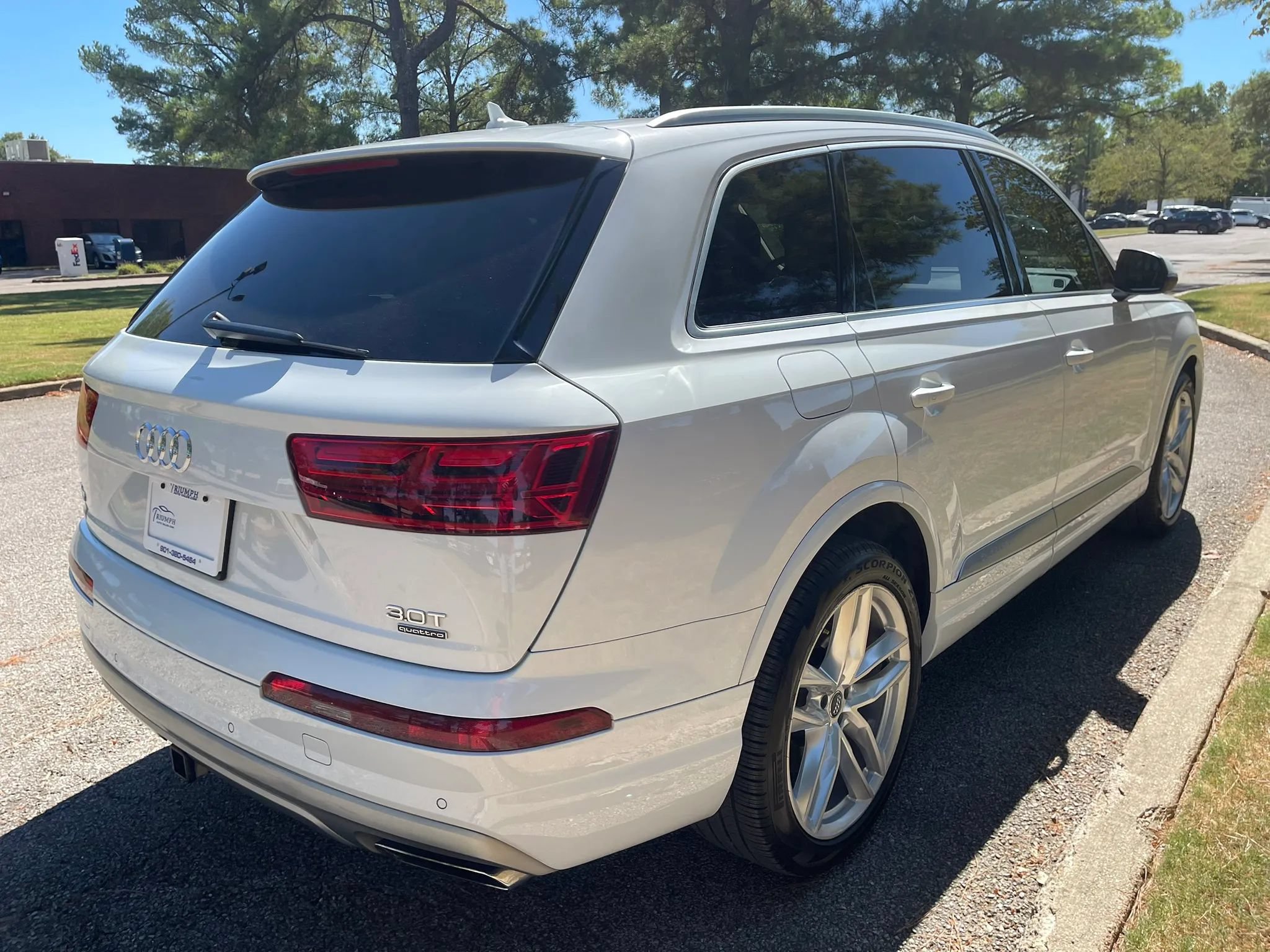 Used 2018 Audi Q7 3.0T Prestige w/ Prestige Package AWD/4WD image 5