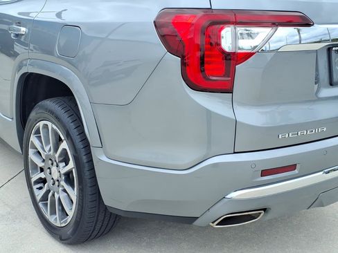 Used 2023 GMC Acadia Denali w/ Denali Ultimate Package AWD/4WD image 19