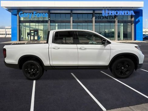 New 2026 Honda Ridgeline Black Edition image 7