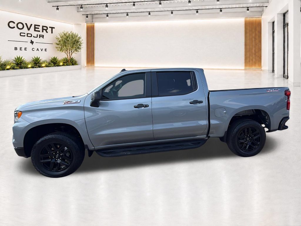 Used 2026 Chevrolet Silverado 1500 LT Trail Boss w/ Convenience Package II AWD/4WD image 3