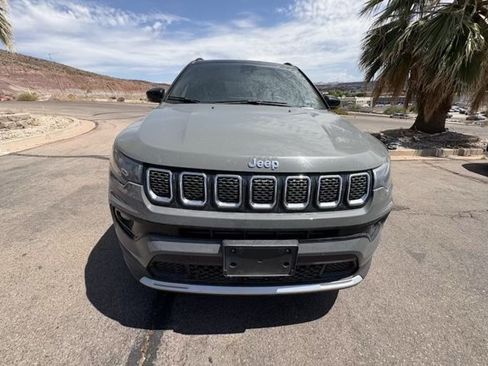 Used 2023 Jeep Compass Limited AWD/4WD image 8