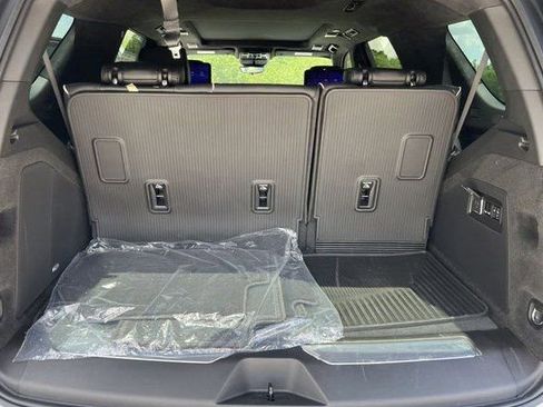 New 2026 Cadillac Escalade Platinum Sport w/ LPO, ONYX Package AWD/4WD image 30