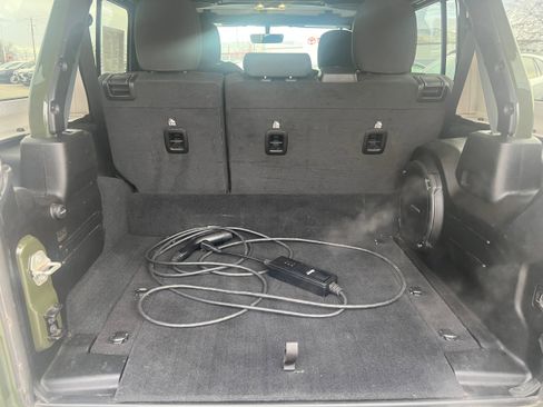 Used 2023 Jeep Wrangler Unlimited w/ Cold Weather Group image 11