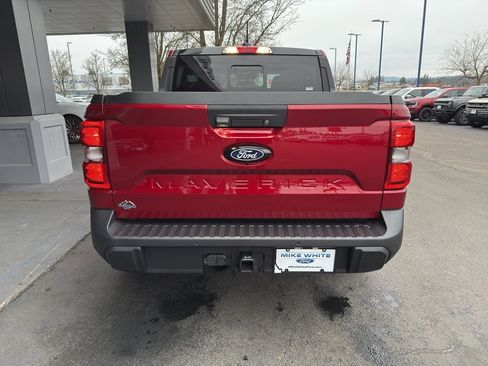 Used 2026 Ford Maverick Lariat w/ Black Appearance Package image 6