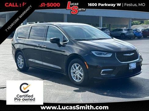 Certified 2024 Chrysler Pacifica Touring-L FWD image 1