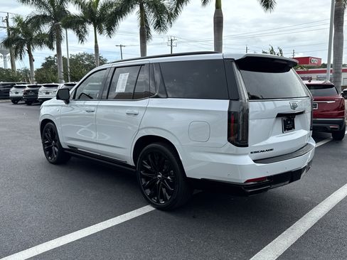 Certified 2026 Cadillac Escalade Platinum Sport w/ LPO, ONYX Package AWD/4WD image 6