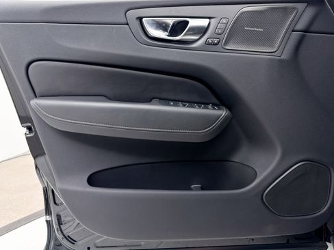 Used 2024 Volvo XC60 T8 Ultimate w/ Climate Package image 34