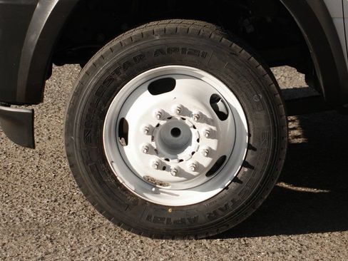 Used 2021 RAM 4500 Tradesman RWD image 32