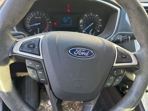 Used 2016 Ford Fusion S image 18