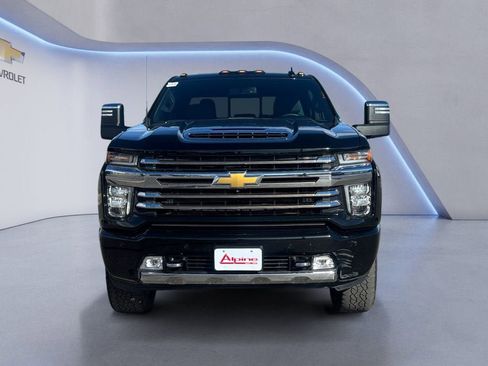 Used 2023 Chevrolet Silverado 2500 High Country w/ Z71 Off-Road Package image 8