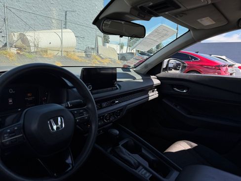 Used 2023 Honda Accord EX image 23