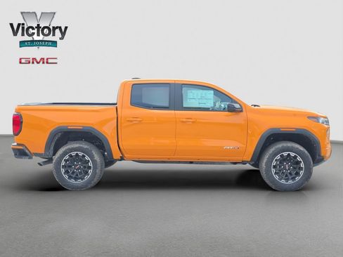 New 2026 GMC Canyon AT4 w/ Technology Plus Package AWD/4WD image 18