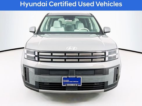 Used 2025 Hyundai Santa Fe SE image 2