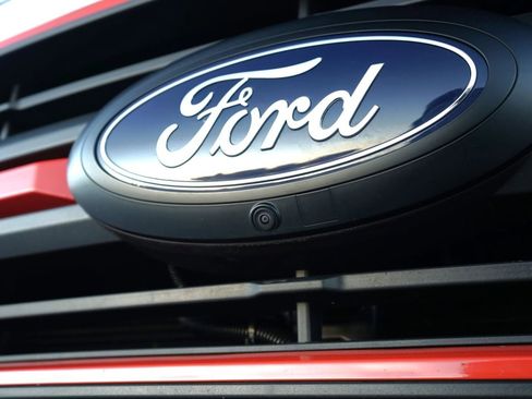 Used 2023 Ford F250 Lariat image 13