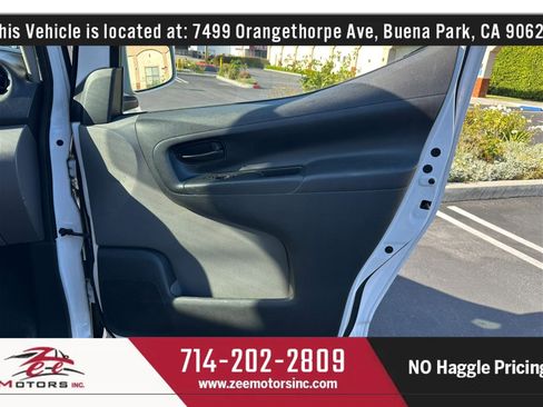 Used 2017 Nissan NV200 SV w/ Technology Package FWD image 35