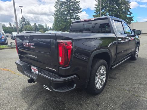 Used 2023 GMC Sierra 1500 Denali w/ Technology Package AWD/4WD image 3