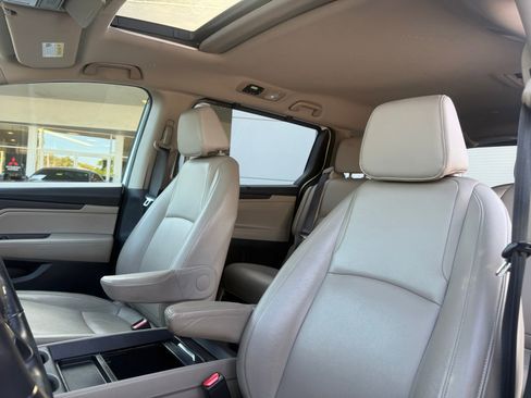 Used 2018 Honda Odyssey EX-L image 10