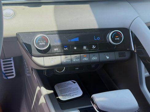New 2026 Hyundai Elantra SEL Sport Premium FWD image 12