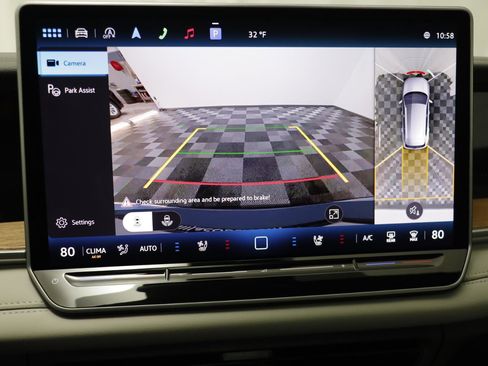 New 2026 Volkswagen Tiguan SEL R-Line image 10