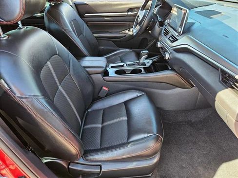 Used 2023 Nissan Altima 2.5 SR FWD image 25
