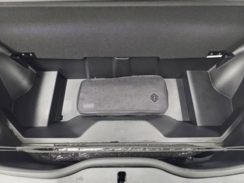 Used 2024 Rivian R1S Adventure image 14