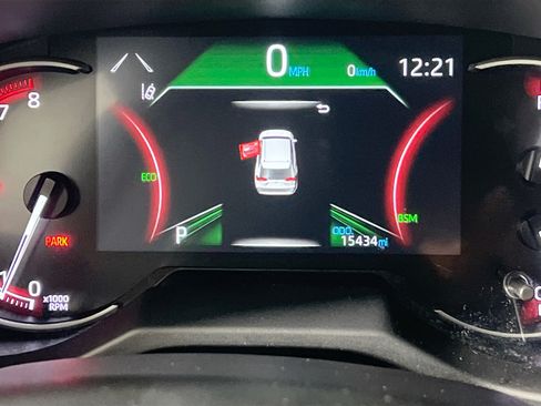 Used 2025 Toyota RAV4 XLE w/ Convenience Package FWD image 22