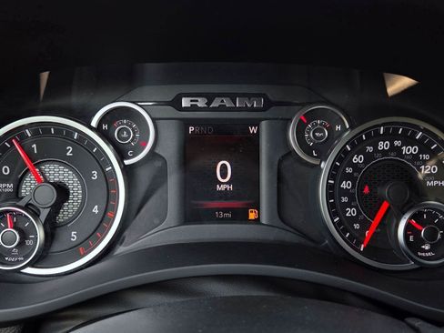 New 2026 RAM 2500 Big Horn AWD/4WD image 18