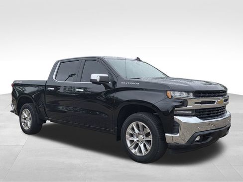 Used 2020 Chevrolet Silverado 1500 LTZ w/ LTZ Premium Package AWD/4WD image 4