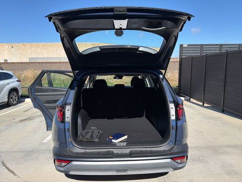 New 2026 Hyundai Tucson SE image 17