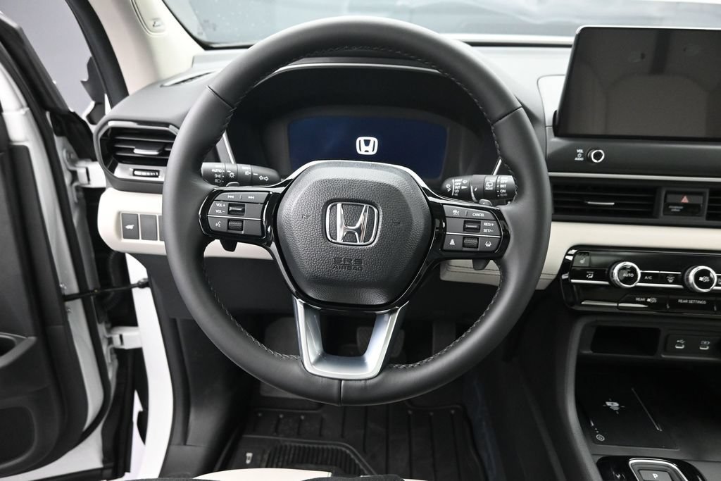 New 2026 Honda Pilot Touring image 22