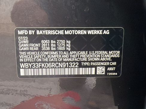 Used 2024 BMW i5 eDrive40i w/ M Sport Package RWD image 25