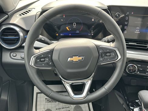 New 2026 Chevrolet Trax LT w/ LT Convenience Package FWD image 25