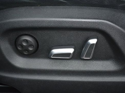 Used 2016 Audi Q5 2.0T Premium image 13