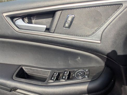 Used 2022 Ford Edge SEL AWD/4WD image 15