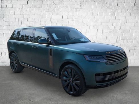 New 2025 Land Rover Range Rover SV image 6
